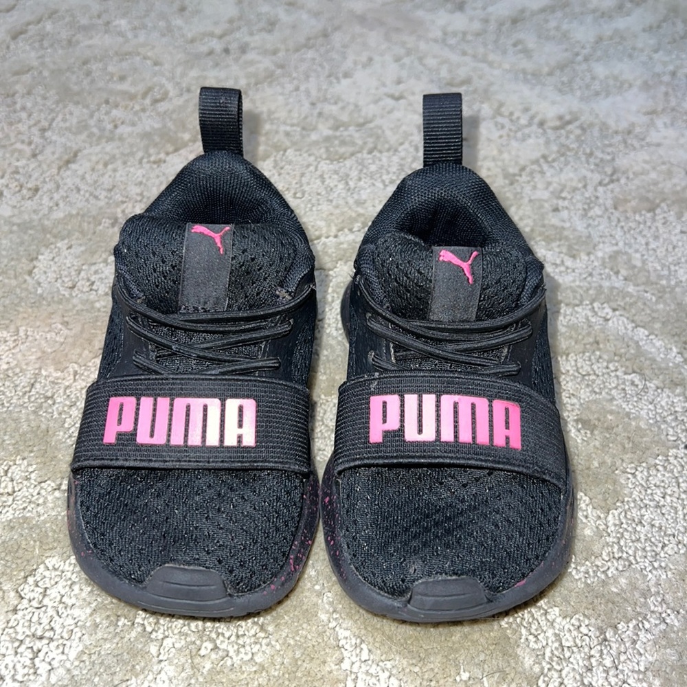 Toddler Puma Walking Shoes Size 5